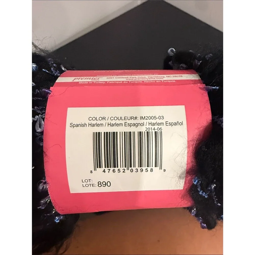 Isaac Mizrahi Craft Black Eyelash Yarn Blue Purple Sparkle 99 Yards Premier Yarn